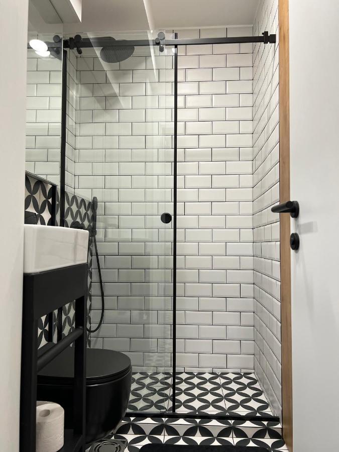 The Black & White Oasis Belgrad Exterior foto
